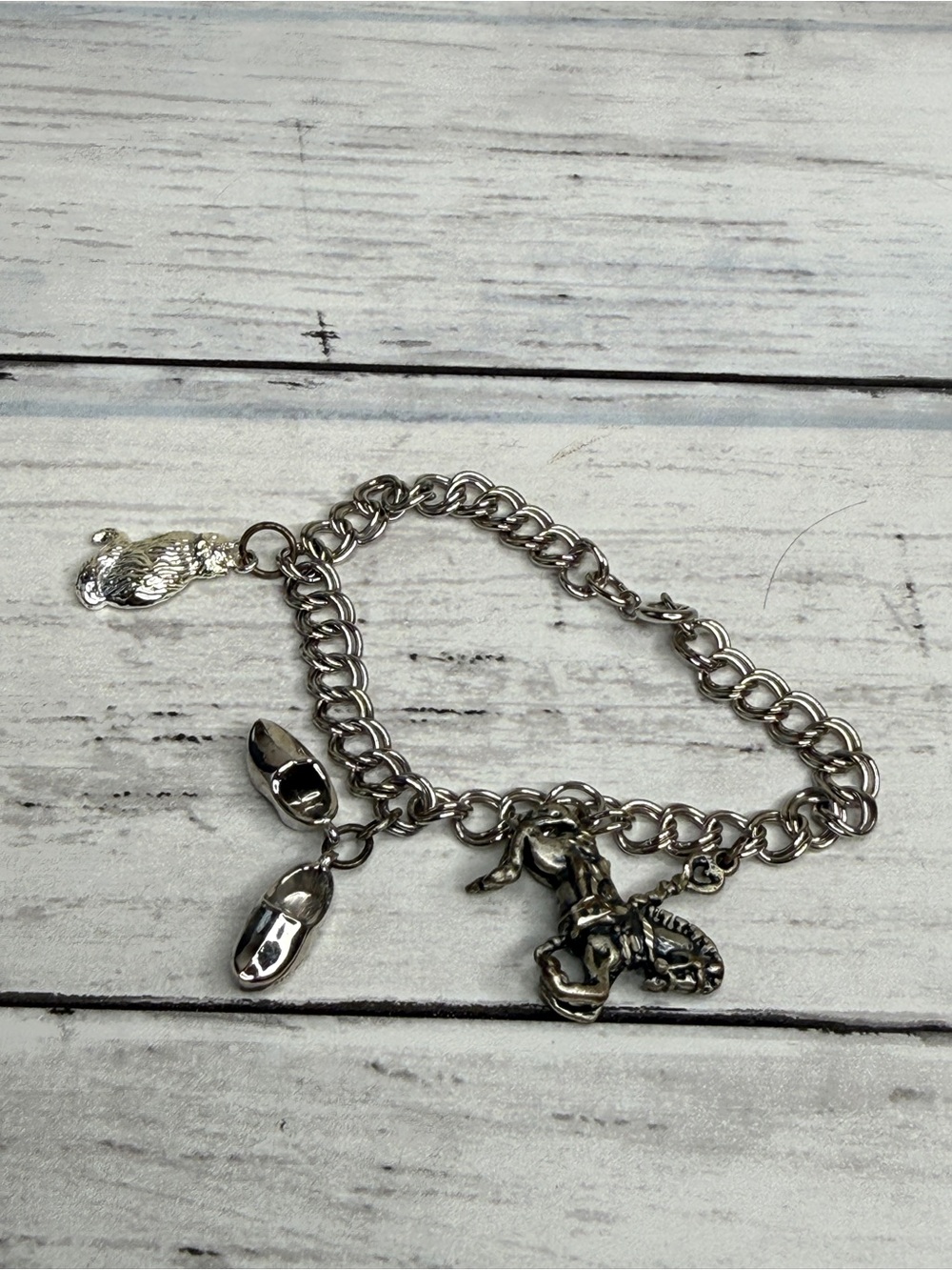 Silver Charm Chain Bracelet with Horse
, cat & Shoe Charms